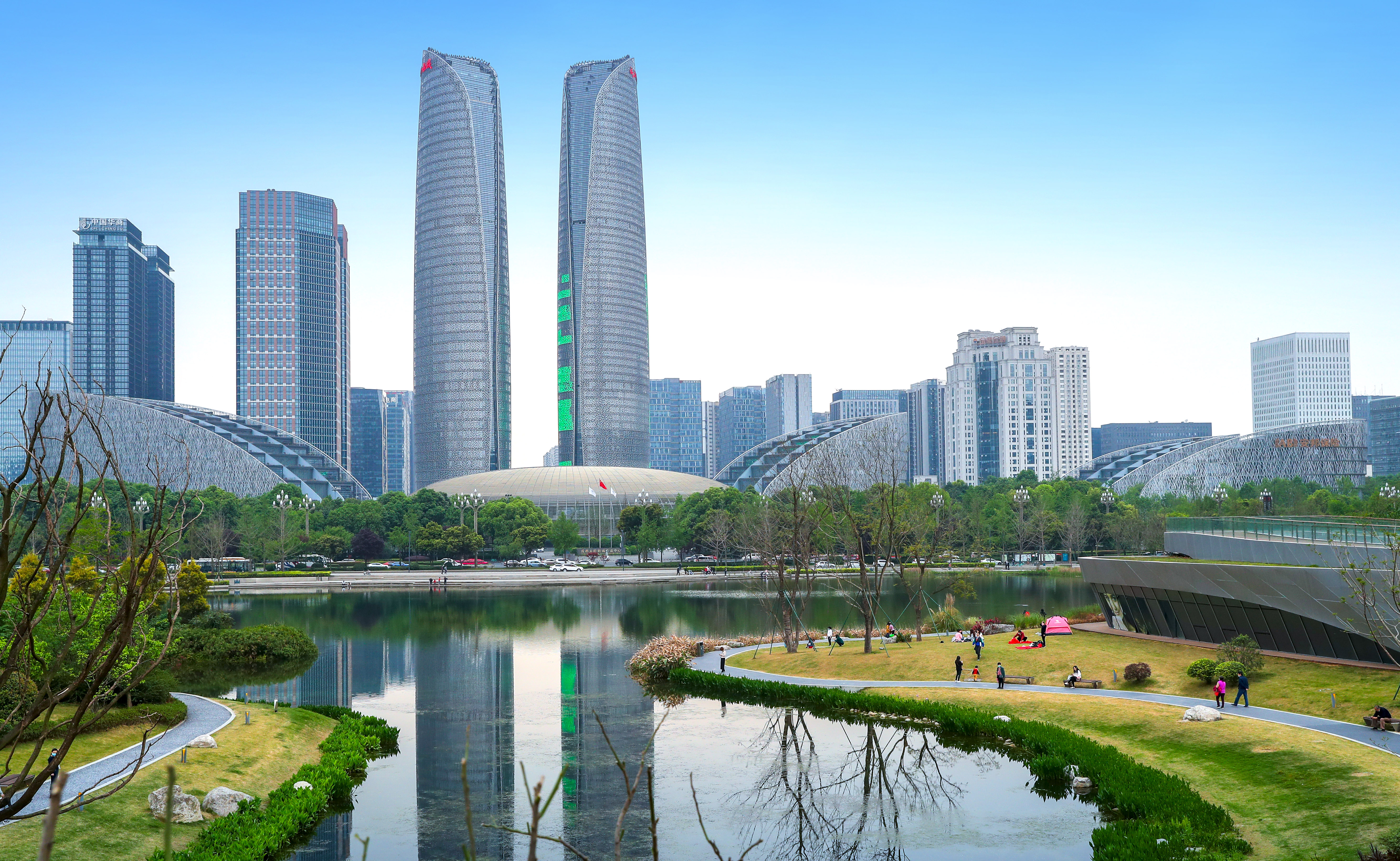 “中国西部城市数据要素市场发展水平50强”发布 四川16个城市上榜